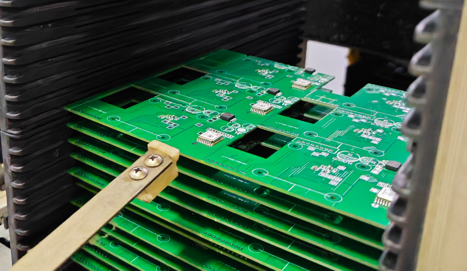 Miljøvern og overholdelse: den fremtidige utviklingstrenden for PCBA-fabrikker