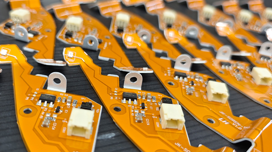 Hvorfor forbedrer å velge en lokal PCBA-fabrikk samarbeidseffektiviteten?