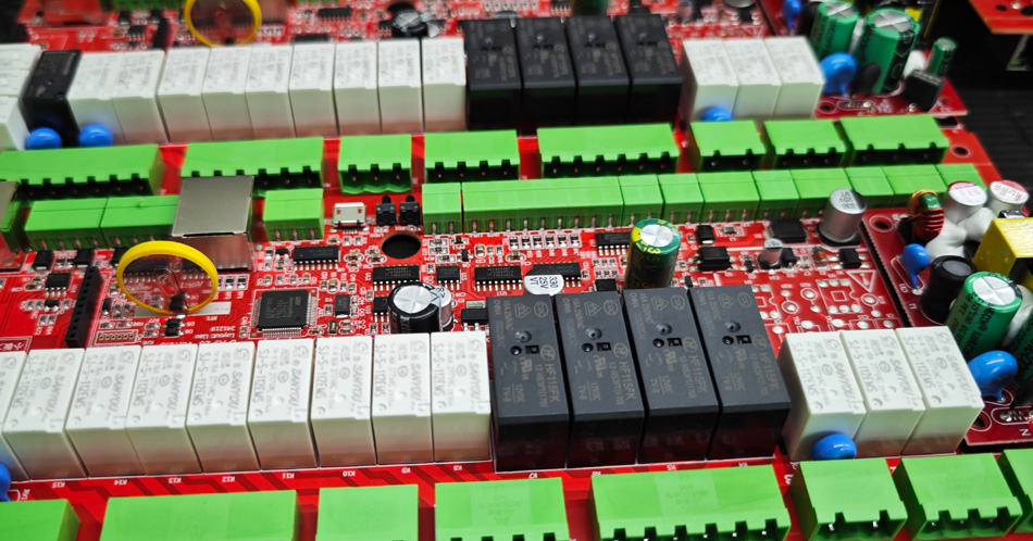 Utforsking av fremtidige PCBA-fabrikkutviklingstrender: Fra teknologi til service